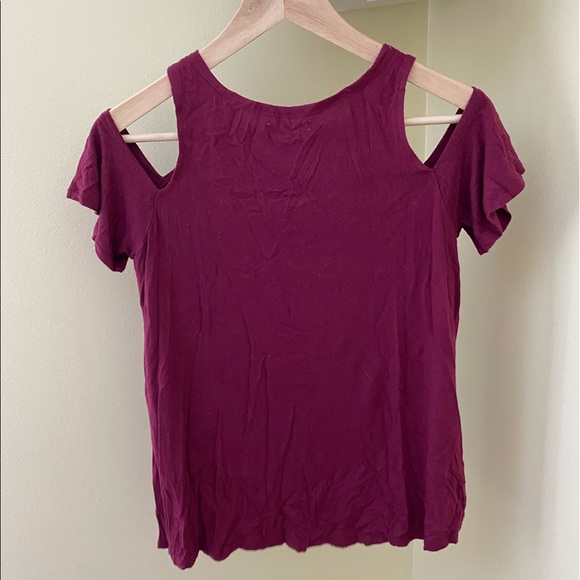 Maroon T-shirt - Picture 2 of 3